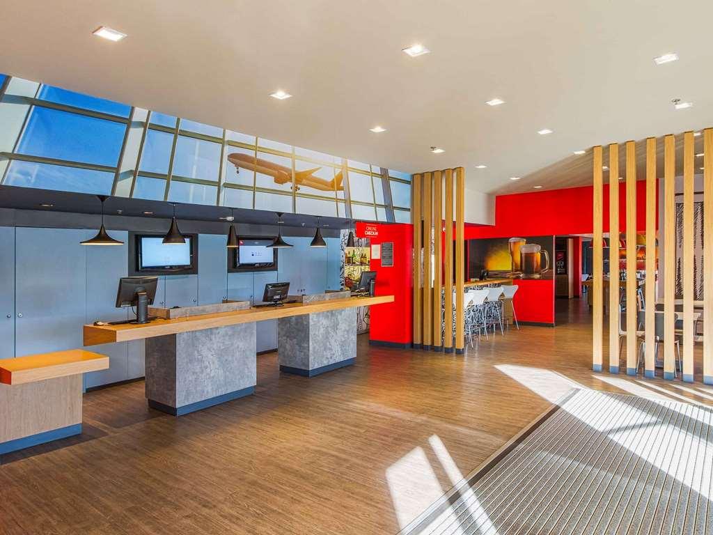Отель Ibis Porto Alegre Aeroporto Экстерьер фото