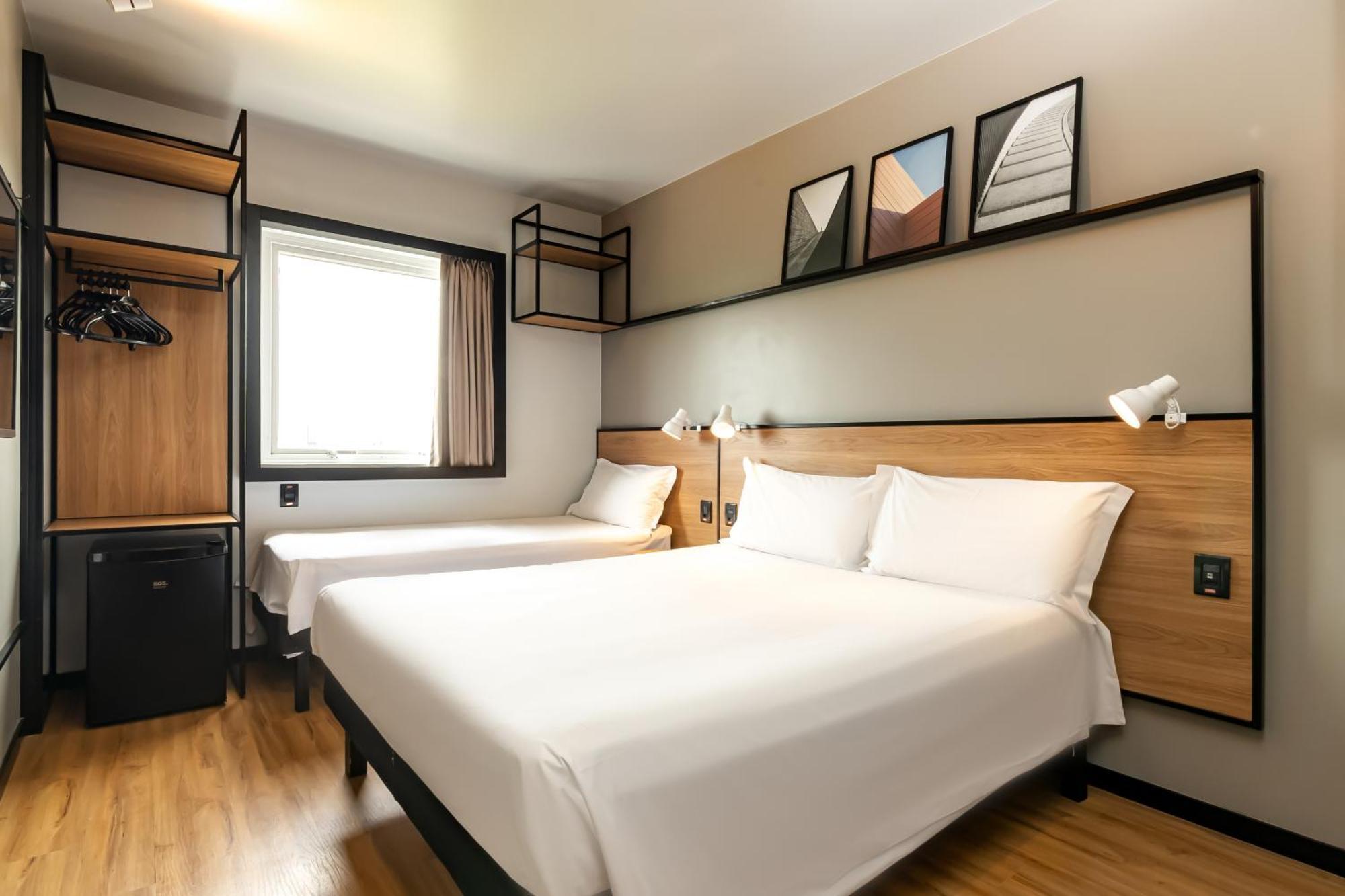 Отель Ibis Porto Alegre Aeroporto Экстерьер фото