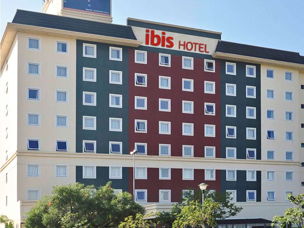 Отель Ibis Porto Alegre Aeroporto Экстерьер фото