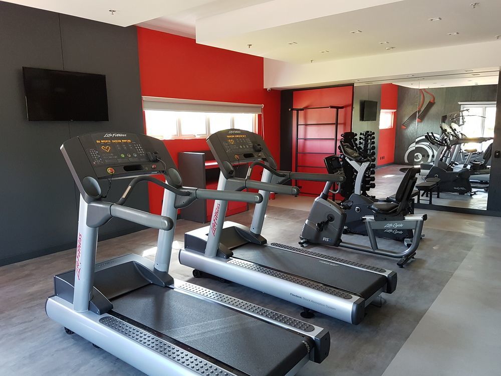 Отель Ibis Porto Alegre Aeroporto Экстерьер фото