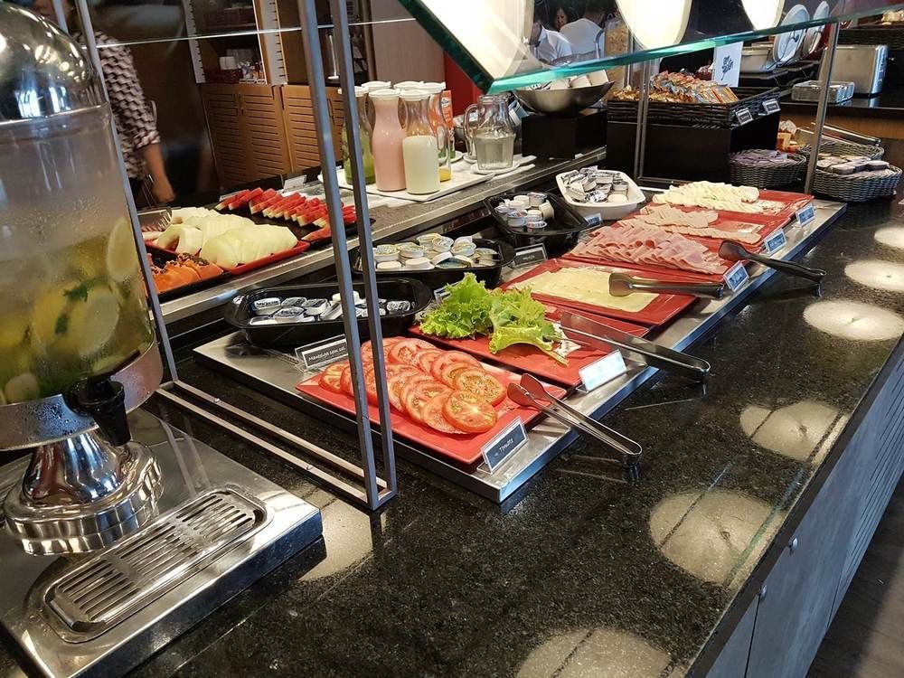 Отель Ibis Porto Alegre Aeroporto Экстерьер фото